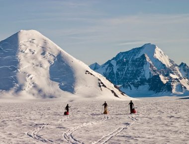 Τι είναι οι λευκές πυραμίδες της Ανταρκτικής; - Φυσικοί σχηματισμοί ή τεχνητά δημιουργήματα;